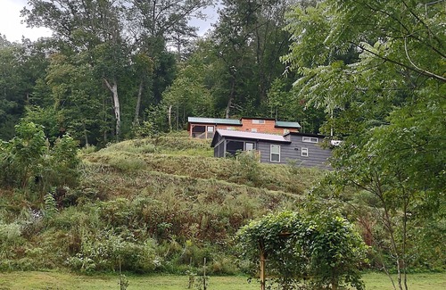 Bryson City Cabina | Smoky Mountain Mist, Tiny Home, Custom Log Cabin, Great Smoky Mountains