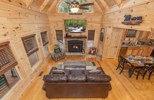 Gatlinburg - Pigeon Forge Cabina | Smoky Retreat