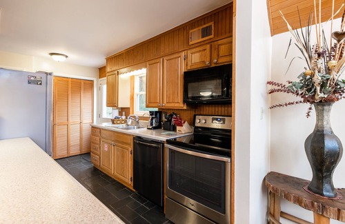 Gatlinburg - Pigeon Forge Casa | SmokyStays Private Pool Chalet