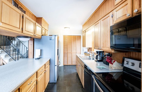 Gatlinburg - Pigeon Forge Casa | SmokyStays Private Pool Chalet