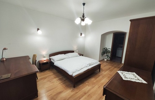 Smolenice Otro | Smolenický zámok