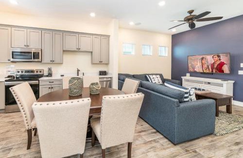 West Kissimmee Casa | Smooth Sailing Cottage Near Disney With Margaritaville Resort & Island H20 Waterpark Access - 2978La