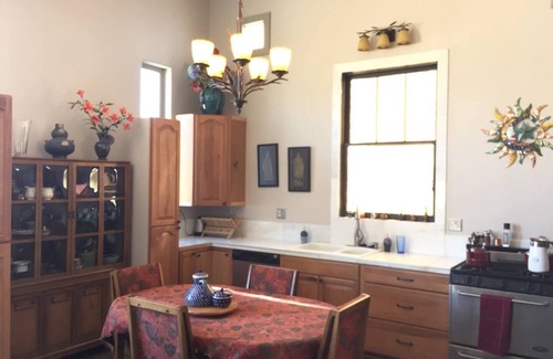 Crestone Apartamento | Snow Capped MTN View & Starry Nites: 1 hour to Great Sand Dunes & Monarch Skiing
