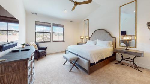 Mammoth Lakes Casa | Snowcreek Resort Vacation Rentals 1431 Boulder Creek Road