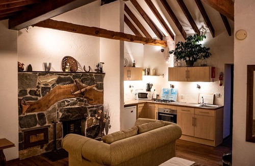 Bangor Cabaña | BEUDY BACH Cottage con jacuzzi y gimnasio. Cerca de Zip World..Snowdonia. Mascota amigable