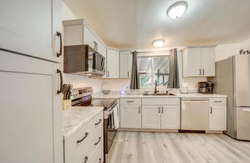 Pine Casa | Snowy Peak Views and Cozy Game Nights Pine Home