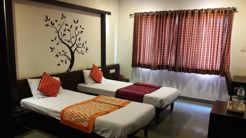 Dabok Hotel | SNP HOUSE, Airport Hotel Restaurants