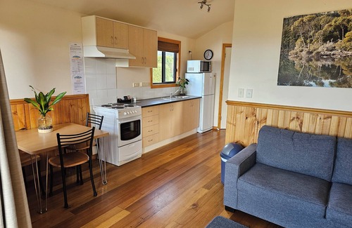 Snug Alquiler De RV | Snug Beach Cabin And Caravan Park