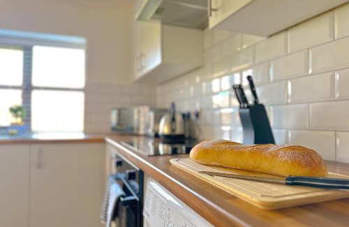 Kewstoke Casa | Snug, Dog Friendly, Country Cottage