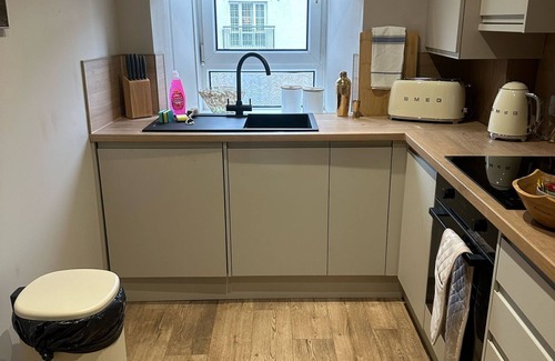 Bridge of Allan Casa | House-Private Bathroom