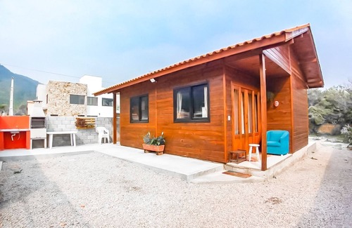 Alto Ribeirao Casa | South Island House, close to Campeche, air, sea, mountains and Lagoa do Peri