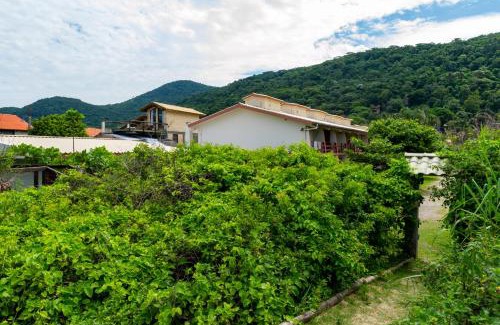 Armacao Casa | Sobrado Pé na Areia na Praia da Armação P143