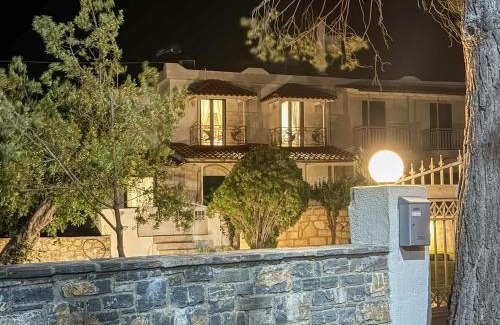 Rousa Limni Villa | Sofia Residence