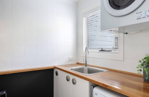 Katoomba Hotel | Casa Sofía-Rosa sólo | Casa moderna con la comodidad de estar cerca de la calle principal de Katoom