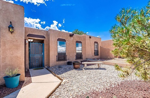 Paradise Hills Civic Apartamento | Sol y Suenos | 0 Bed, 1 Bath