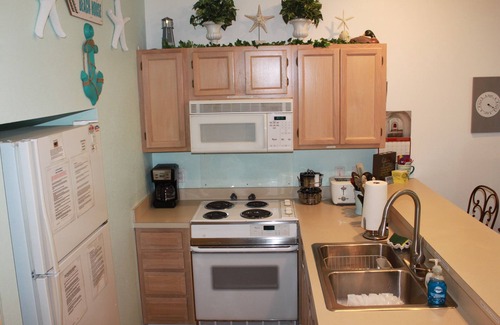 Sea Trail Condominio | Sea Trail Resort - Playa 1 milla, en campo de golf, planta baja, ropa de cama proporcionada