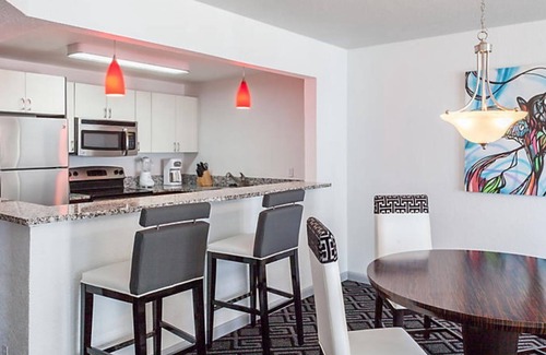 Surfside Complejo | Solara Surfside ~ 1 BR Condo