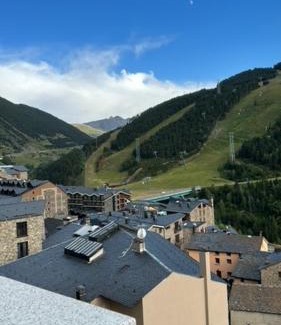 Soldeu Apartamento | SOLDEU- EXCLUSIVO APARTAMENTO 130 M2 HASTA 10 PERSONAS CON PRECIOSAS VISTAS A PISTAS DE SKi