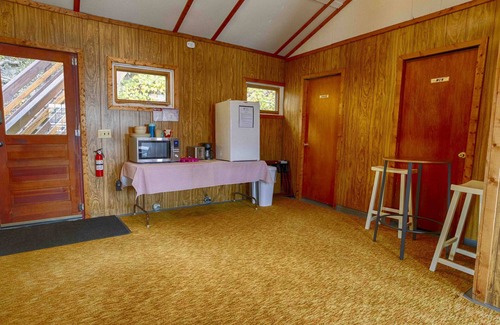 Grange Landing Cabaña | Solitude: "Canandaigua Lake Front + Large Family Home for Finger Lakes Vacation"
