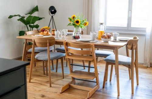 Kuessnacht Apartamento | SOLUNA STAY I City Apartment I 20 Min to Luzern I Kidsfriendly I Modern I Self-check-in I Free Parking