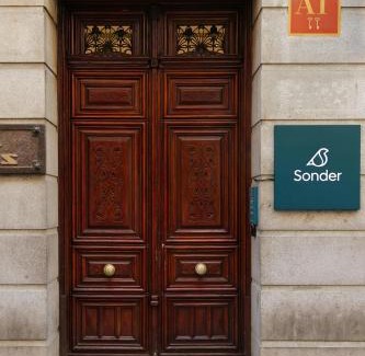 Huertas Apartamento | Sonder by Marriott Bonvoy Santa Ana Apartments Las Letras