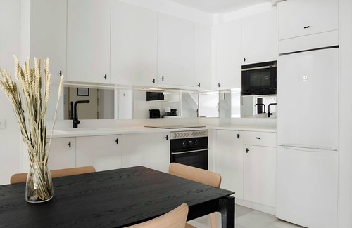 Huertas Apartamento | Sonder by Marriott Bonvoy Santa Ana Apartments Las Letras