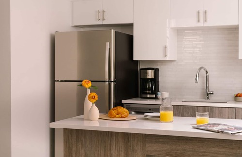 Midtown Village Apartamento | Sonder The Witherspoon | Lofted One-Bedroom Apartment