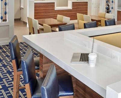 Westlake Hotel | Sonesta Simply Suites Cleveland Westlake