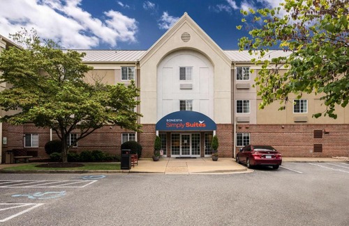 Newport News Hotel | Sonesta Simply Suites Hampton