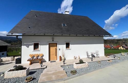 Gemeinde Großradl Apartamento | Sonnenschein Appartement- und Ferienhaus mit Stadel und Terrasse