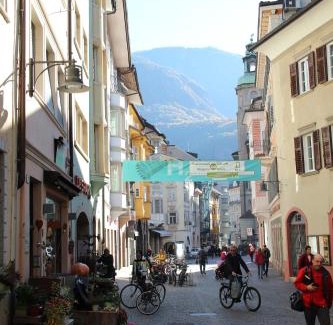 Old Town Apartamento | Sonnenuhr Bolzano Apartments