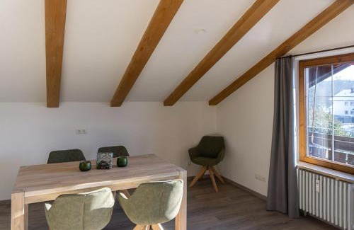 Sonthofen Apartamento | Sonnig, Balkon, Berge & im Herzen von Sonthofen JS1