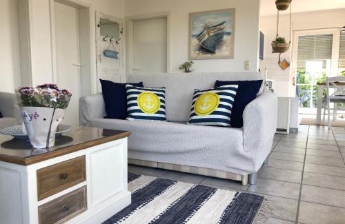 Monkebude Casa | Sonniges Strandhaus am Haff mit Wasserblick für 2-4 Personen