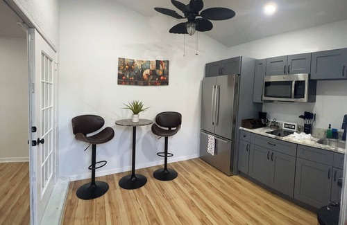 Spring Hill Apartamento | Soothing 2-bedroom apartment with AC in Spring Hill