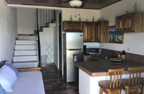 Cahuita Villa | Soothing villa with AC in Cahuita