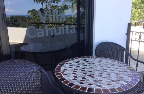Cahuita Villa | Soothing villa with AC in Cahuita