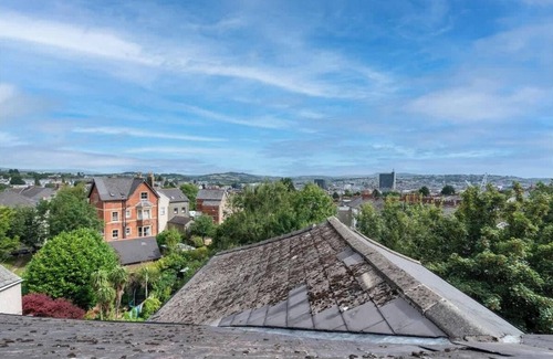 Newport Apartamento | Sophia’s Retreat - 2 Floor 4 Bed Apartment Newport