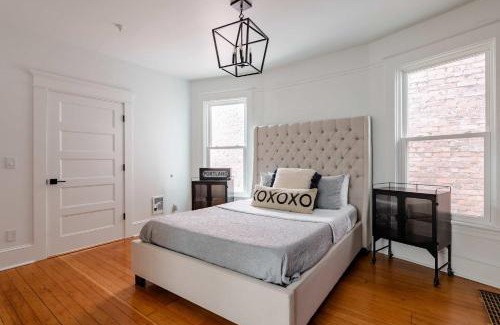 Nob Hill Casa | Sophisticated 2BR - Prime NW 23rd Location