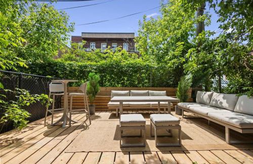 Sainte-Marie Apartamento | Sophisticated 3BR with Outdoor Retreat