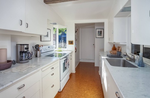 Stinson Beach Casa | Retiro sofisticado de 2 dormitorios y 2 baños para artistas en Stinson Beach