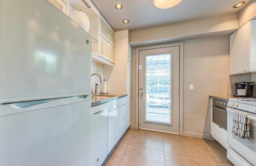 Old Las Palmas Hotel | Sordid Lives Condo Permit# 3202