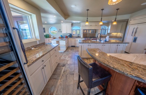 Cornville Casa | Nuevo en VRBO ~ Sorelle Vineyard ~ ¡Esta magnífica escapada se encuentra en Cornville en un viñedo!