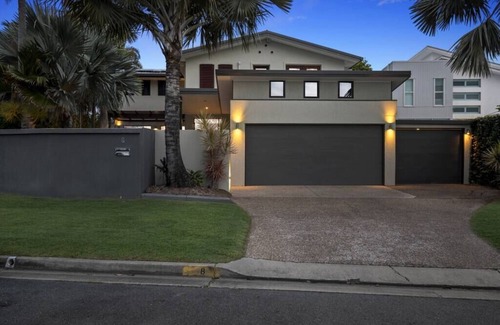 Bundall Casa | Sorrento Waterfront 4Bd, Pool Pet friendly