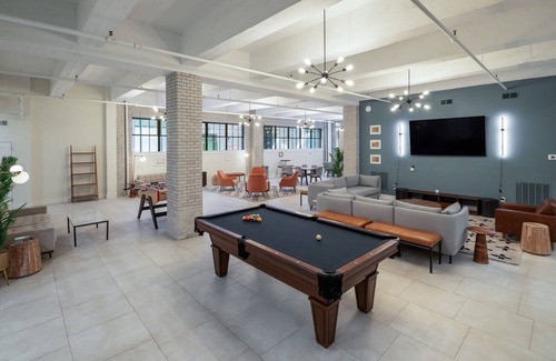 Center City East Apartamento | Sosuite 1BR Loft w Shared W/d, Gym, Lounge