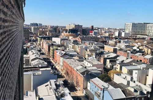 West Poplar Apartamento | Sosuite 1BR Penthouse w Patio W D Gym