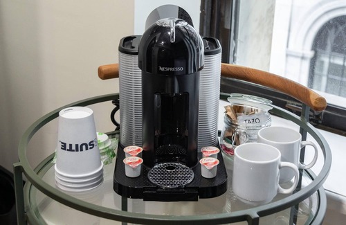 Center City East Apartamento | Sosuite Micro Studio w Shared W D Gym Lounge