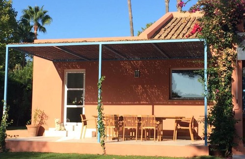 Sotogrande Casa | SOTOGRANDE, Bonita Villa individual con piscina y gran jardín