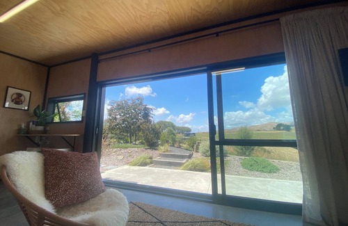 Raglan Casa | Soul Shack, cozy private studio with outdoor bath. Pet friendly