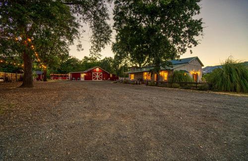 Upper Lake Cabina | Soul Whispering Ranch Retreat