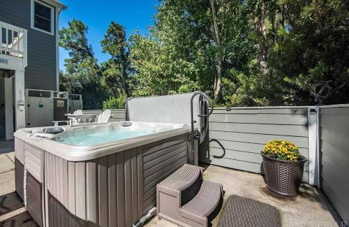 Corolla Casa | Sound Views Pool Hot Tub Game Room Club Access